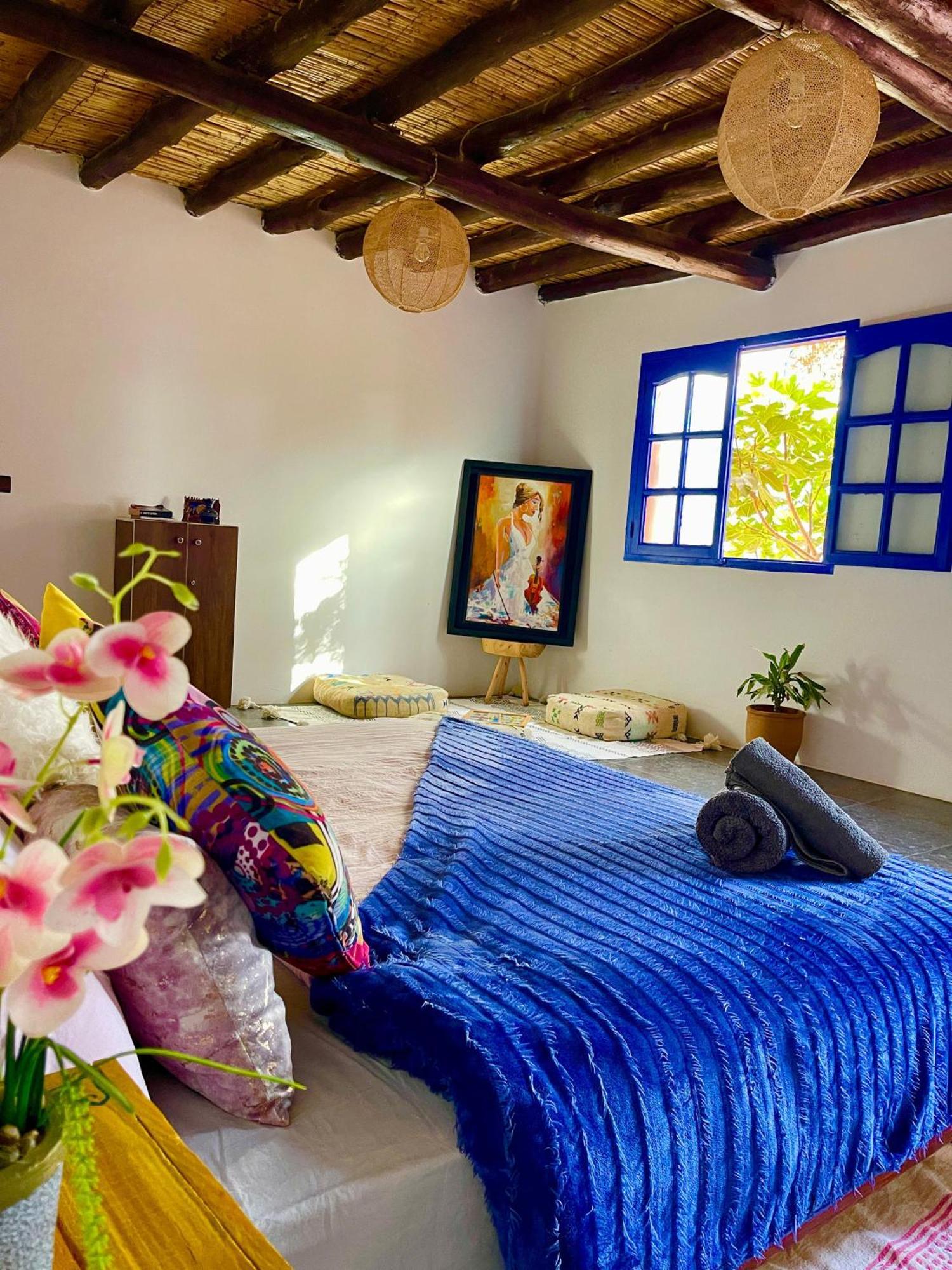 Surf & Salsa Ocean House Panzió Tamraght Kültér fotó